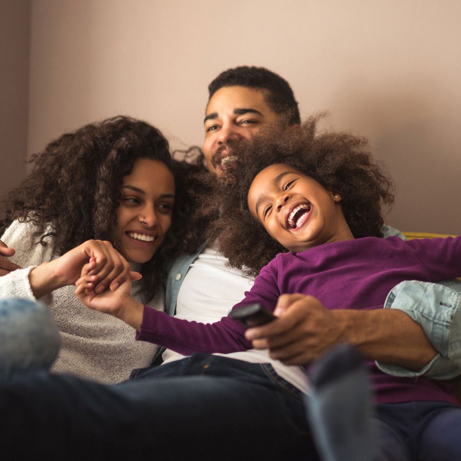 happy-family-on-couch